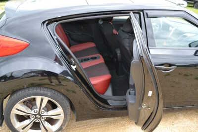 2012 Hyundai Veloster, $6988. Photo 12