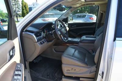 2018 Chevrolet Suburban, $24988. Photo 11