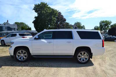 2018 Chevrolet Suburban, $24988. Photo 6