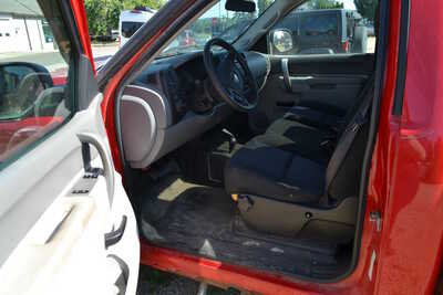 2010 Chevrolet Silverado 1500, $6776. Photo 9