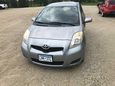 2010 Toyota Yaris, $3400. Photo 2