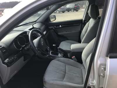 2011 Kia Sorento, $3999. Photo 8