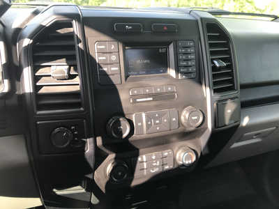 2016 Ford F150 Reg Cab, $7999. Photo 9