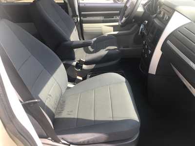 2009 Dodge Caravan, Grand, $4500. Photo 6