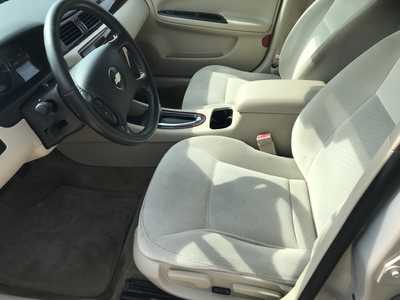 2010 Chevrolet Impala, $4500. Photo 9