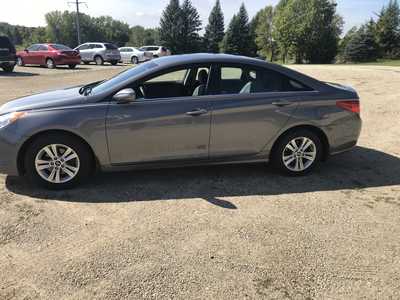 2013 Hyundai Sonata, $4400. Photo 1