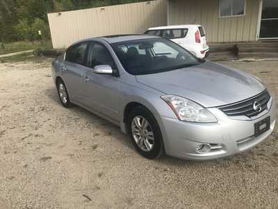 2012 Nissan Altima, $4400. Photo 4