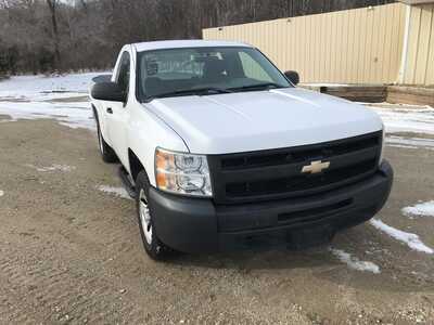 2011 Chevrolet 1500 Reg Cab, $4500. Photo 3