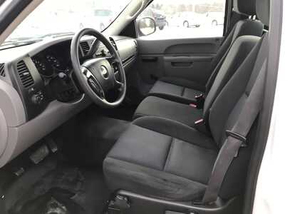 2011 Chevrolet 1500 Reg Cab, $4500. Photo 9