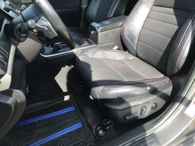 2017 Toyota Camry, $6999. Photo 8
