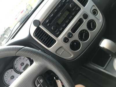 2005 Ford Escape, $4500. Photo 9