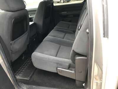 2009 Chevrolet 1500 Crew Cab, $4500. Photo 9