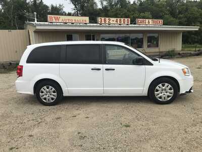2019 Dodge Caravan, Grand, $7500. Photo 5