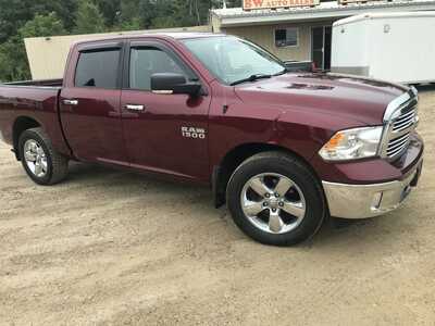 2017 RAM 1500 Crew Cab, $9900. Photo 2