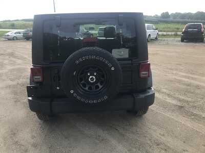 2012 Jeep Wrangler, $9900. Photo 7