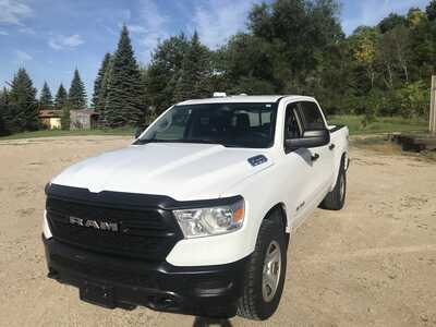 2019 RAM 1500 Crew Cab, $17700. Photo 2