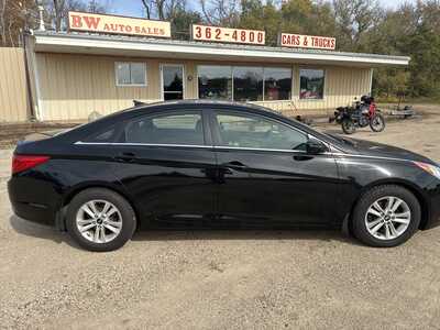 2011 Hyundai Sonata, $4200. Photo 5