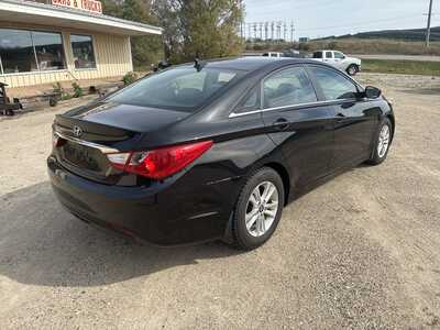 2011 Hyundai Sonata, $4200. Photo 6