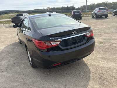 2011 Hyundai Sonata, $4200. Photo 7
