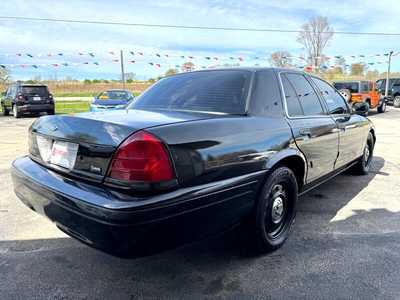 2011 Ford Crown Victoria, $6995. Photo 5