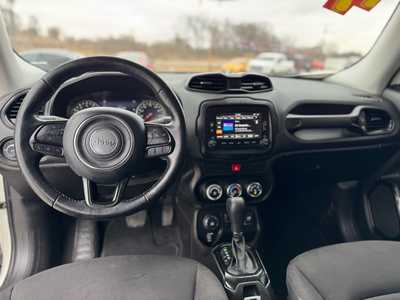 2017 Jeep Renegade, $5995. Photo 11