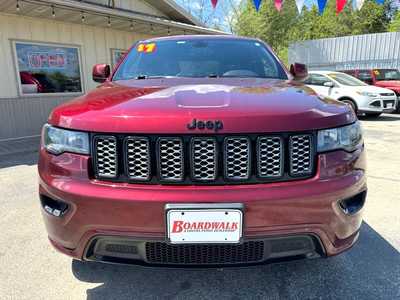 2017 Jeep Grand Cherokee, $10995. Photo 2