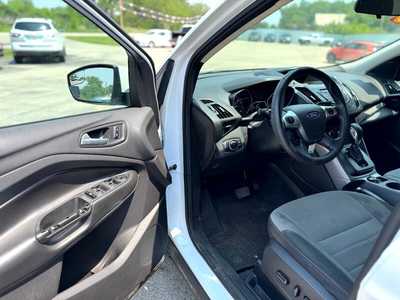 2015 Ford Escape, $4495. Photo 9