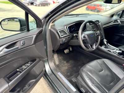 2015 Ford Fusion, $9995. Photo 9