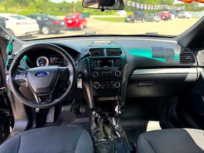 2016 Ford Explorer, $9995. Photo 11