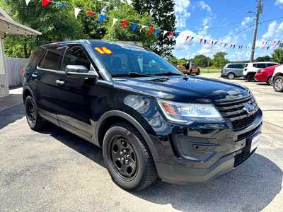 2016 Ford Explorer, $9995. Photo 3