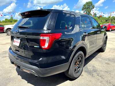 2016 Ford Explorer, $9995. Photo 5