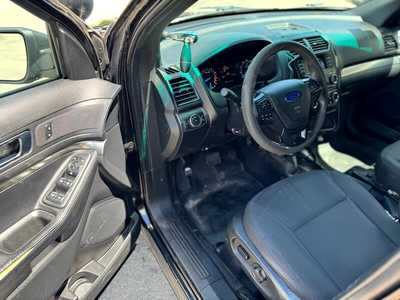 2016 Ford Explorer, $9995. Photo 9