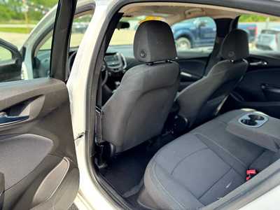 2018 Chevrolet Cruze, $6987. Photo 10