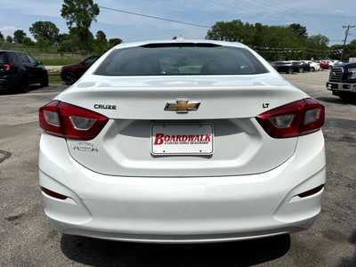 2018 Chevrolet Cruze, $6987. Photo 6
