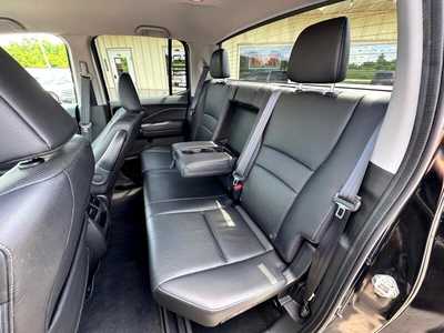 2017 Honda Ridgeline, $17995. Photo 11