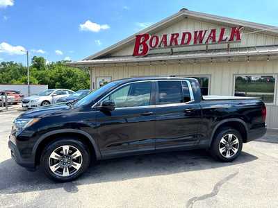 2017 Honda Ridgeline, $17995. Photo 8