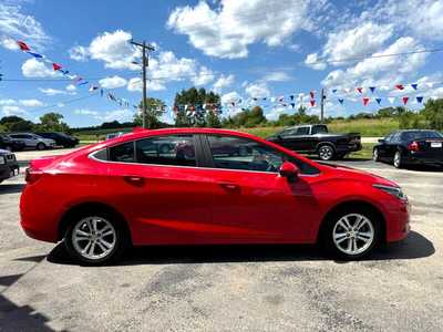 2016 Chevrolet Cruze, $6997. Photo 4