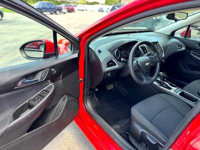 2016 Chevrolet Cruze, $6997. Photo 9