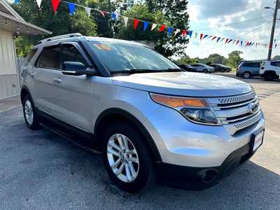 2014 Ford Explorer, $9480. Photo 3