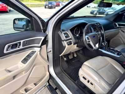 2014 Ford Explorer, $9480. Photo 9