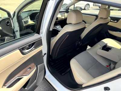 2018 Honda Clarity, $12476. Photo 11