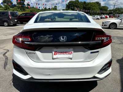 2018 Honda Clarity, $12476. Photo 6