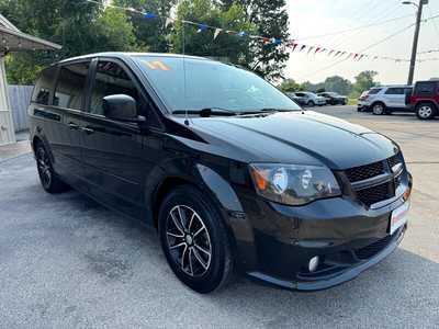 2017 Dodge Caravan, Grand, $5679. Photo 3