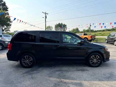 2017 Dodge Caravan, Grand, $5679. Photo 4