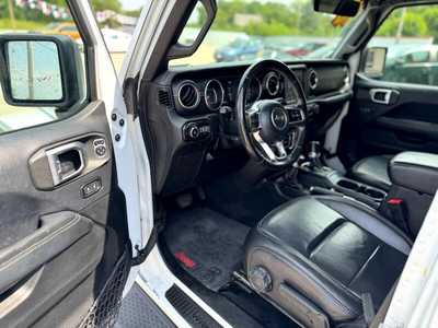 2018 Jeep Wrangler Unlimited, $19987. Photo 9
