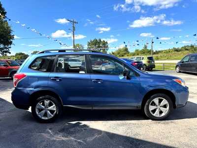 2016 Subaru Forester, $4989. Photo 4