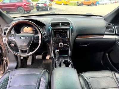 2016 Ford Explorer, $14478. Photo 12