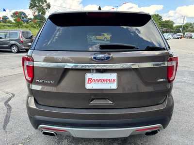 2016 Ford Explorer, $14478. Photo 6