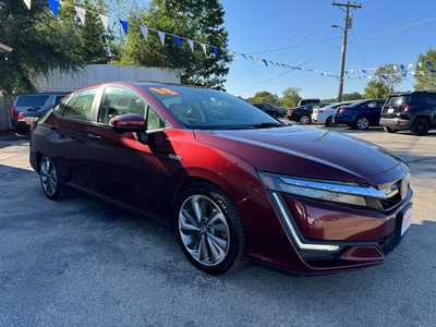 2018 Honda Clarity, $12978. Photo 3