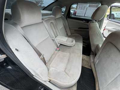 2015 Chevrolet Impala, $3995. Photo 12
